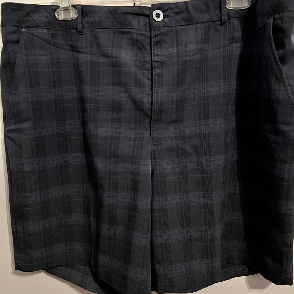 Reebok golf shorts 44